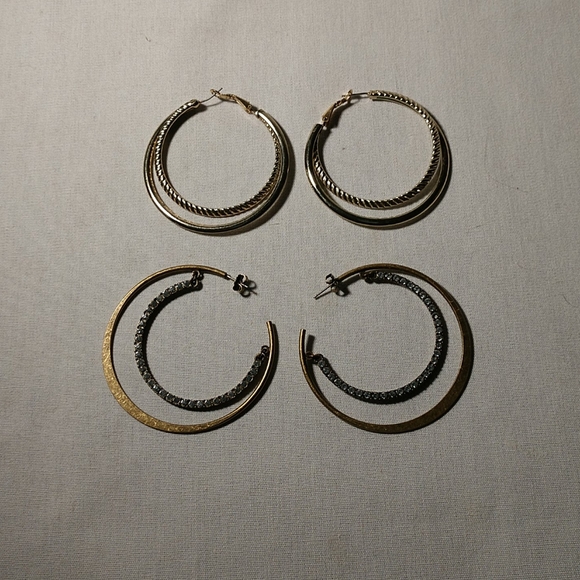 Vintage Set of Two Hoop Pierced Earrings - Picture 1 of 8